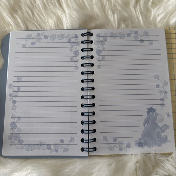 Disney Eeyore notebook - Picture 2 of 3